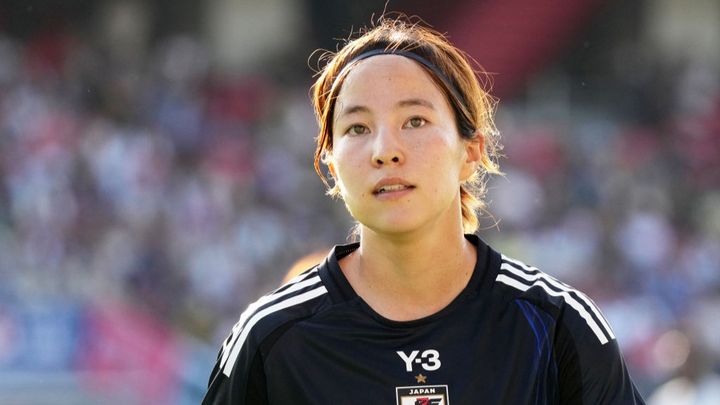 人気アナウンサーがなでしこジャパンDFとの美人ツーショット公開「美しくて、尊かった」