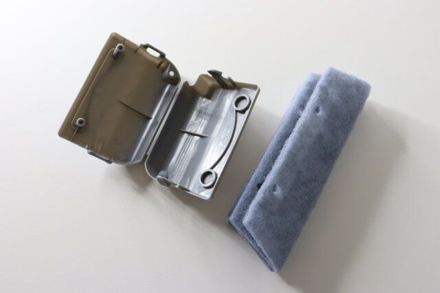 セリアのサッシ掃除ブラシはスポンジを外して丸洗いできる