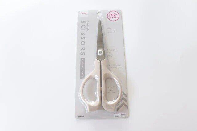ダイソー 握りやすいはさみ（ニュアンスカラー、ブラウン） パッケージ