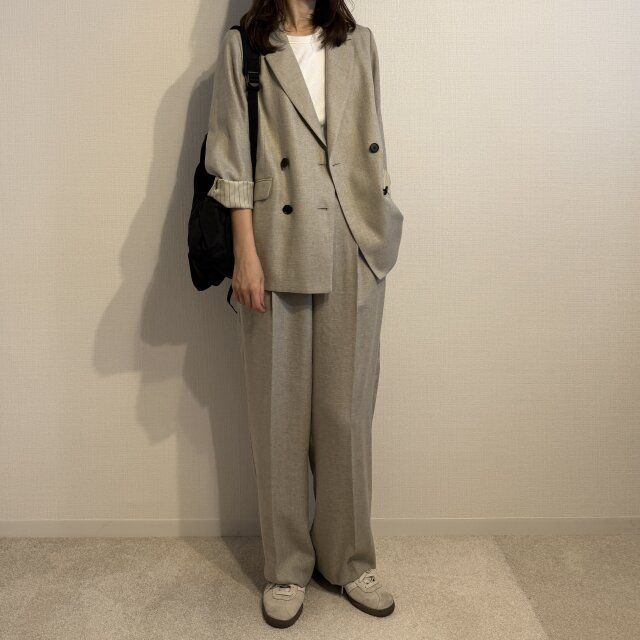 セットアップスタイルで通勤にも！