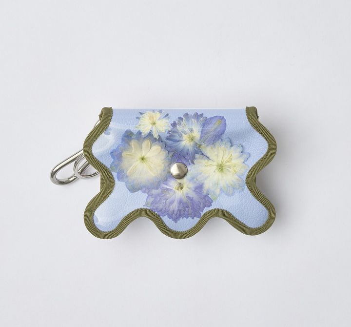 《ノリ エノモト》×〈イーダブリュー.ファーマシー〉“花の循環”をかたちにしたコラボレーションが、阪急うめだ本店に登場！