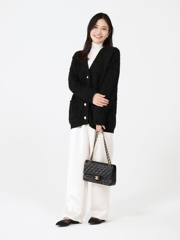 クラウドチームVERY酒井理央の春コーディネート_モノトーン