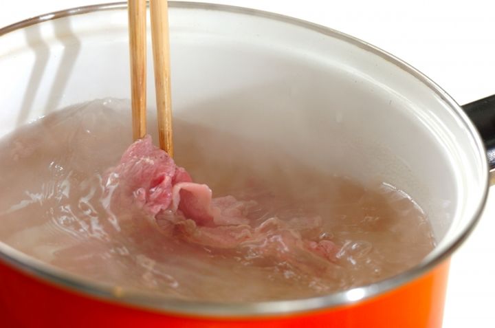 牛しゃぶとアボカドのアジアン風の作り方1