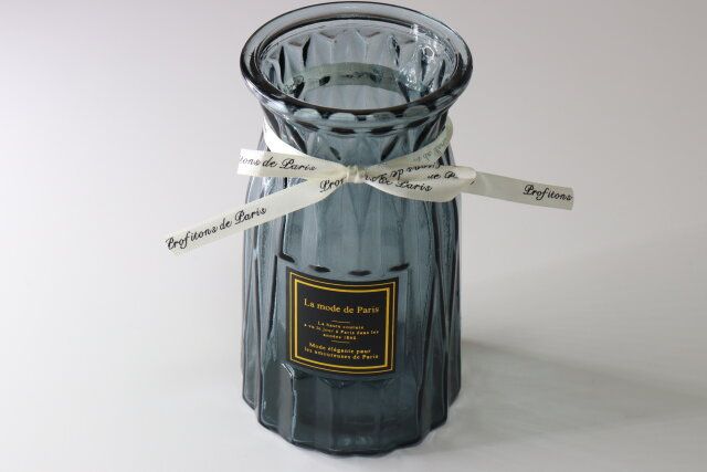 ガラス花瓶（グレー、直径10cm×H17.7cm、口径外直径9.4cm）