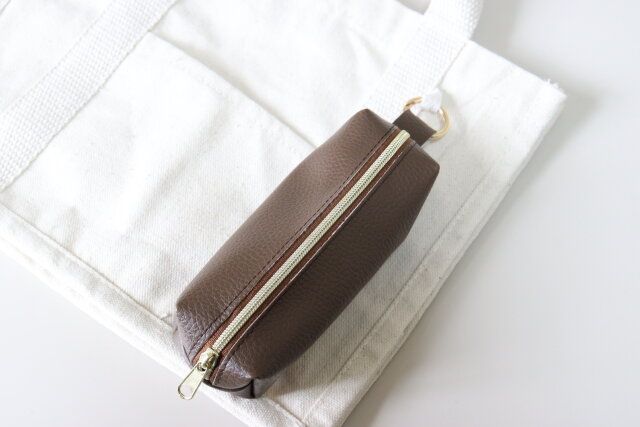 カラビナ付きポーチ 使用例