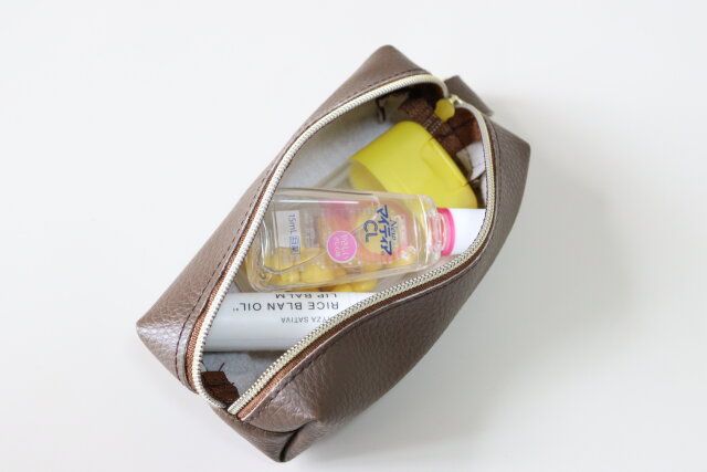 カラビナ付きポーチ 収納力