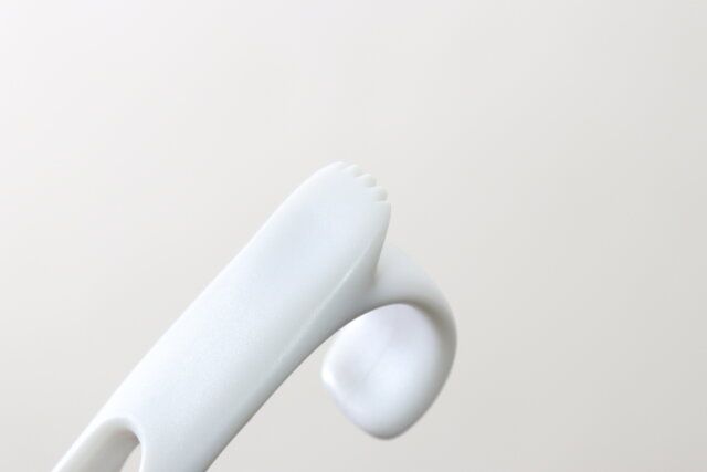 ダイソー 掛けやすいシューズブラシ フック