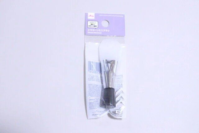 ダイソー シリコーンミニブラシ パッケージ