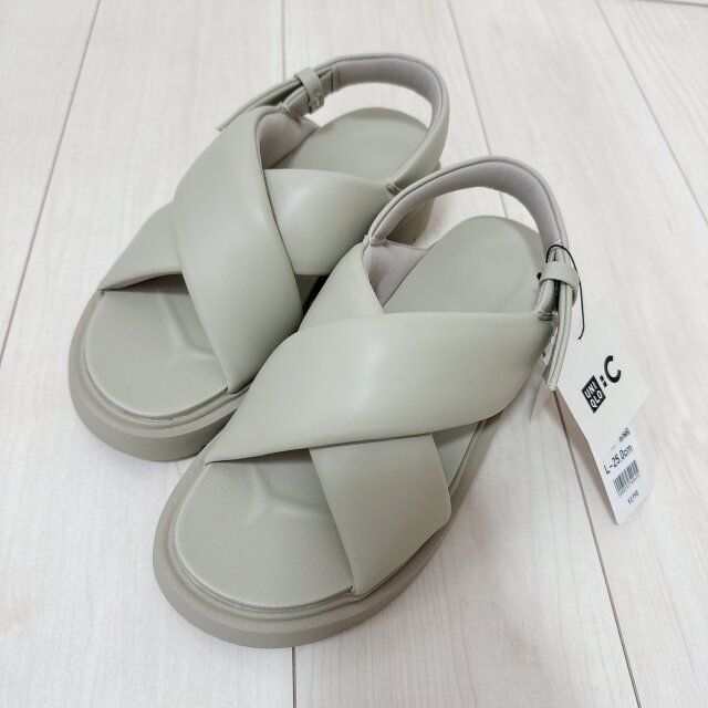 UNIQLO C（ユニクロシー） クロスストラップサンダル
