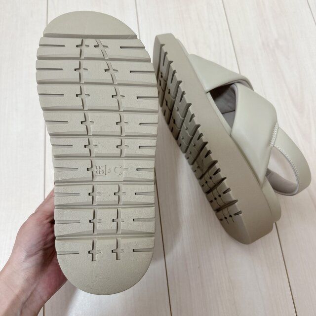 ソールの高さは3.5cm