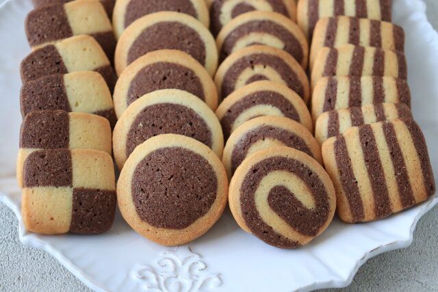 4種のアイスボックスクッキーの出来上がり！