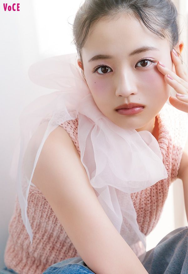 上坂樹里さん 青みのピンクで微熱チーク