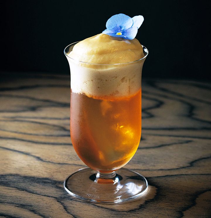 世田谷代田『Quarter Room』のウォーホル「フラワーズ」╳ホワイトルシアン