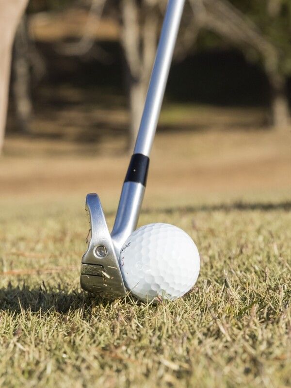 ライン出しショットのやり方は？男子プロが徹底解説