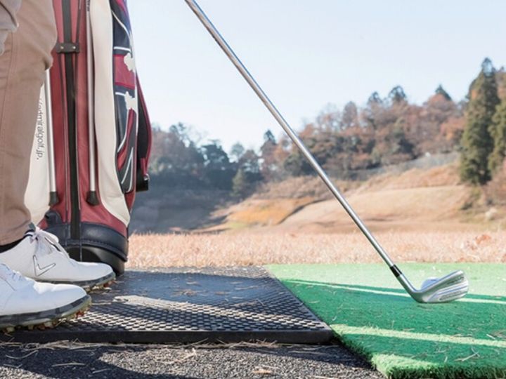 ライン出しショットのやり方は？男子プロが徹底解説