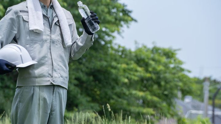 改正労働安全衛生規則が6月1日に施行され、職場の熱中症対策が義務化