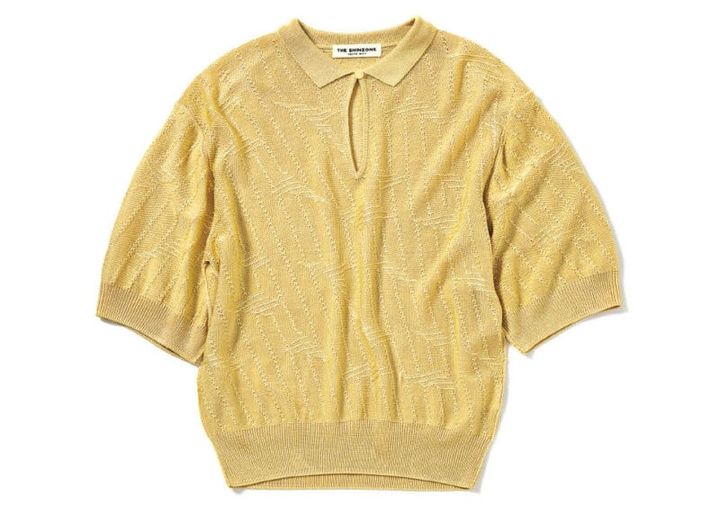 ニュアンスで模様が浮かぶイエローレースニット。￥25,300（ザ シンゾーン／シンゾーン ルミネ新宿店）