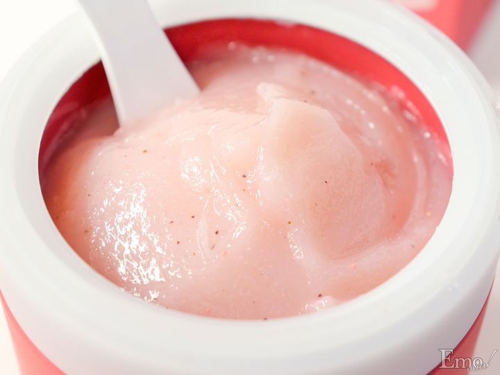 スクラブなのにしっとりうるおう！MECHAI(ミチャイ)のコラーゲンスクラブが神アイテムすぎた!! 敏感肌でもつるスベが手に入る