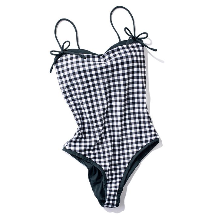 ギンガムチェックが大人可愛いアリシアスタンのスイムウェア