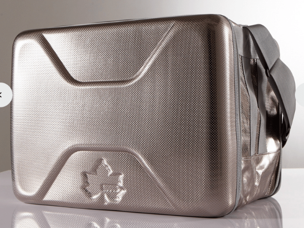 夜のキャンプに役に立つ！100均で買えるUSBライトが神コスパで優秀すぎる！