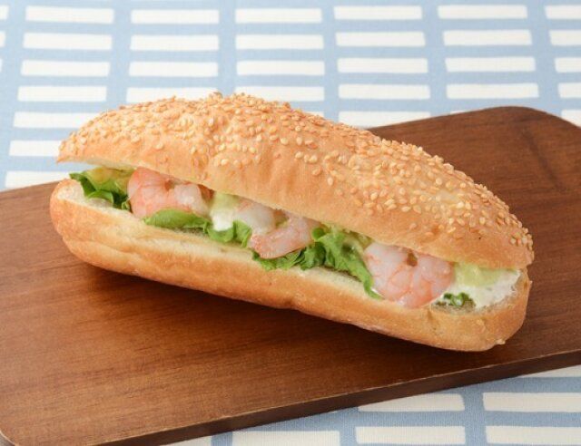 ローソン ROLLサンド 海老アボカドソース