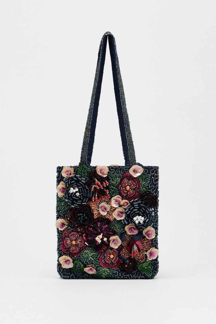 ☆ドイツ発*ZARA*新作*テクスチャービーズマキシバッグ/NT☆ ZARA】夏に欲しい♡「ビーズバッグ」 | TRILL【トリル】