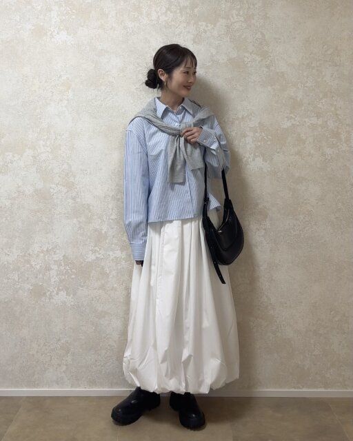 ストライプシャツで大人カジュアルコーデ