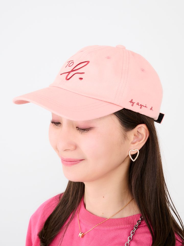 クラウドチームVERYYuikaの春コーデのキャップはアニエス・ベー