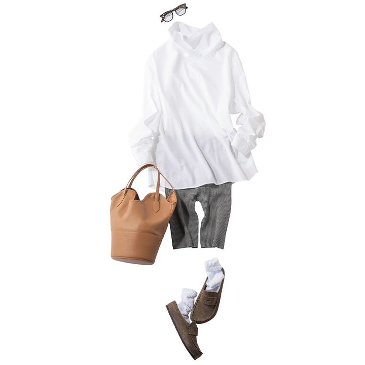 ローファー見えサボのメンズっぽさがコーデに効く