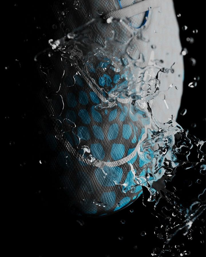 水に濡れたらデザインが変わる「NIKEスパイク」がすごい！欧州最強決定戦でエースFWが着用