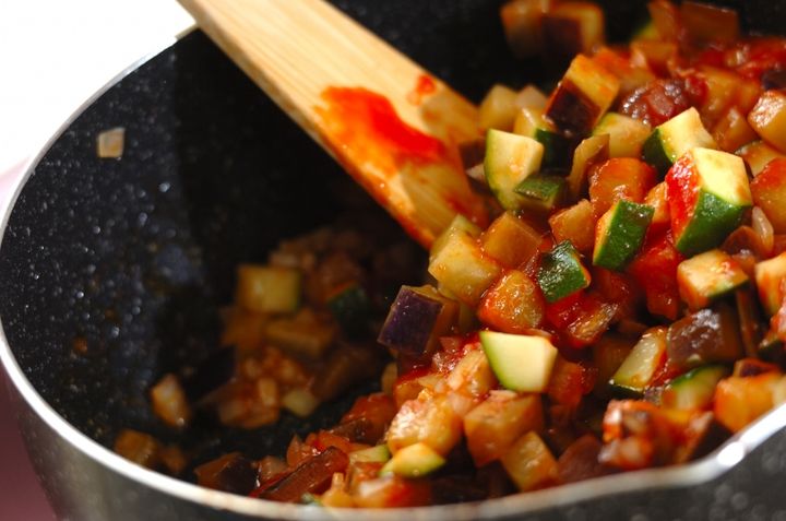 夏野菜たっぷり！カポナータの作り方3