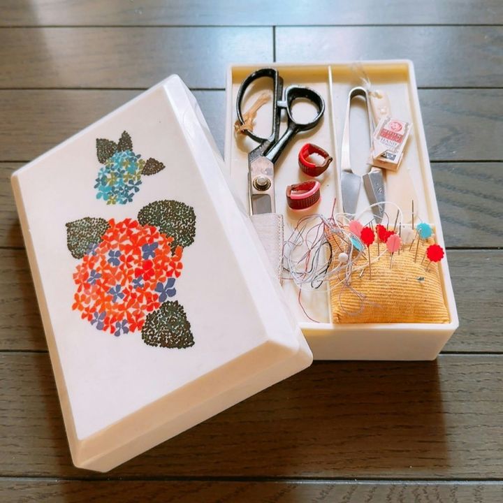 感動】まち針に母の愛…40年以上愛用の裁縫セットに9万いいね