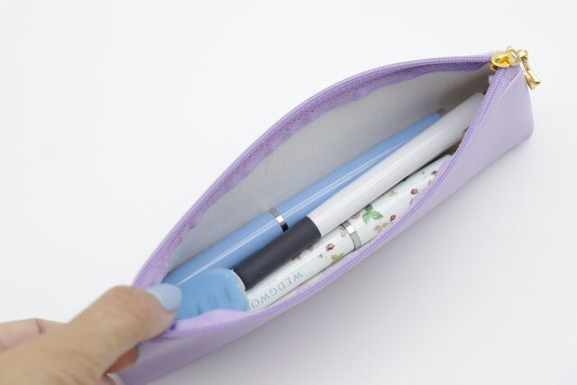 合皮スリムペンケース 使用例