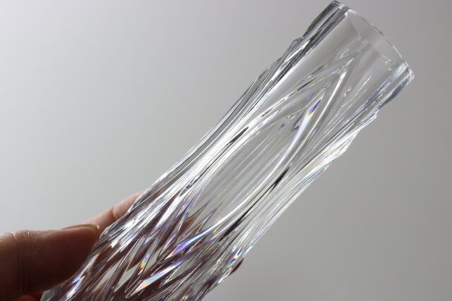 割れにくい花瓶一輪挿し（ボトル型） デザイン