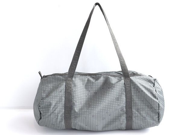 宝島社の付録のディスイズネバーザットのボストンバッグ2