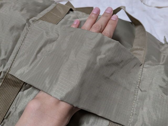 コールマンボストンバッグ背面