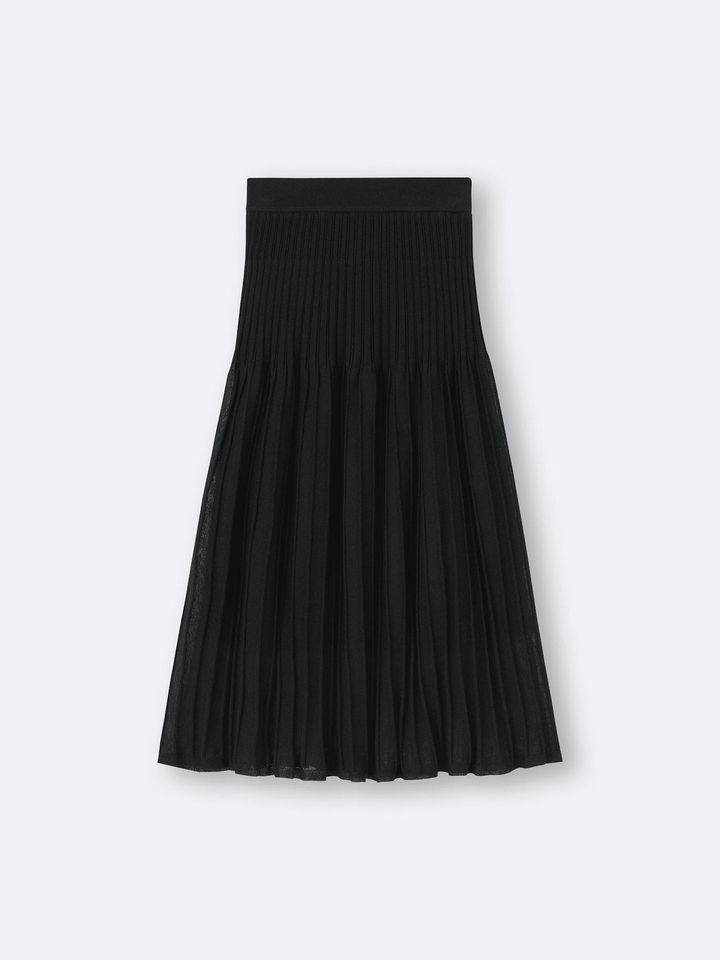 画像2: 出典：GU