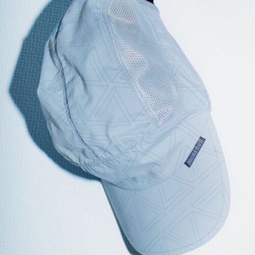 「モンベルのキャップが“夏に必須”な理由」通気性に優れたメッシュパネルと反射プリントで暗い夜も安心