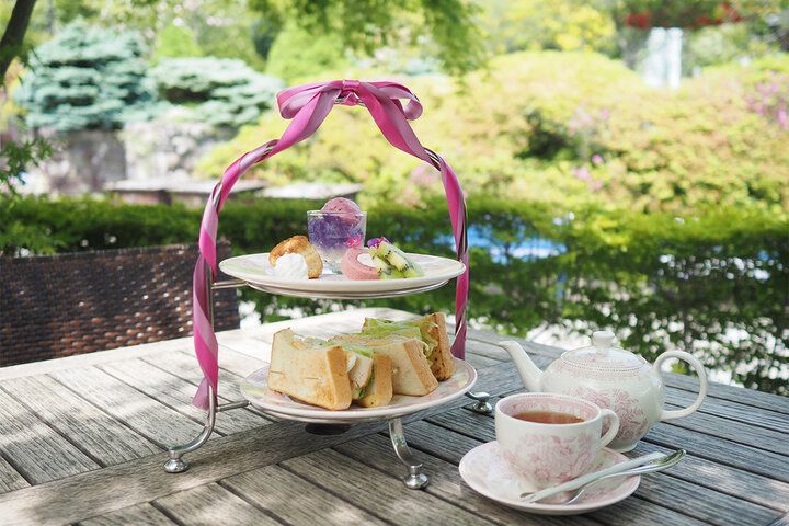 おひとり様からOK♪ 箱根強羅公園の水音響くテラスであじさいアフタヌーンティーを「一色堂茶廊」