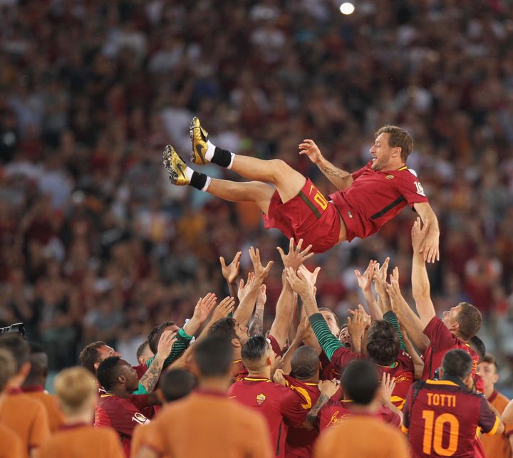 サッカー界の長嶋茂雄…「永久欠番になったミスター◯◯」5名