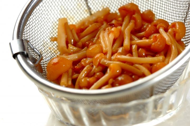 ナメコのみそ汁の下準備1