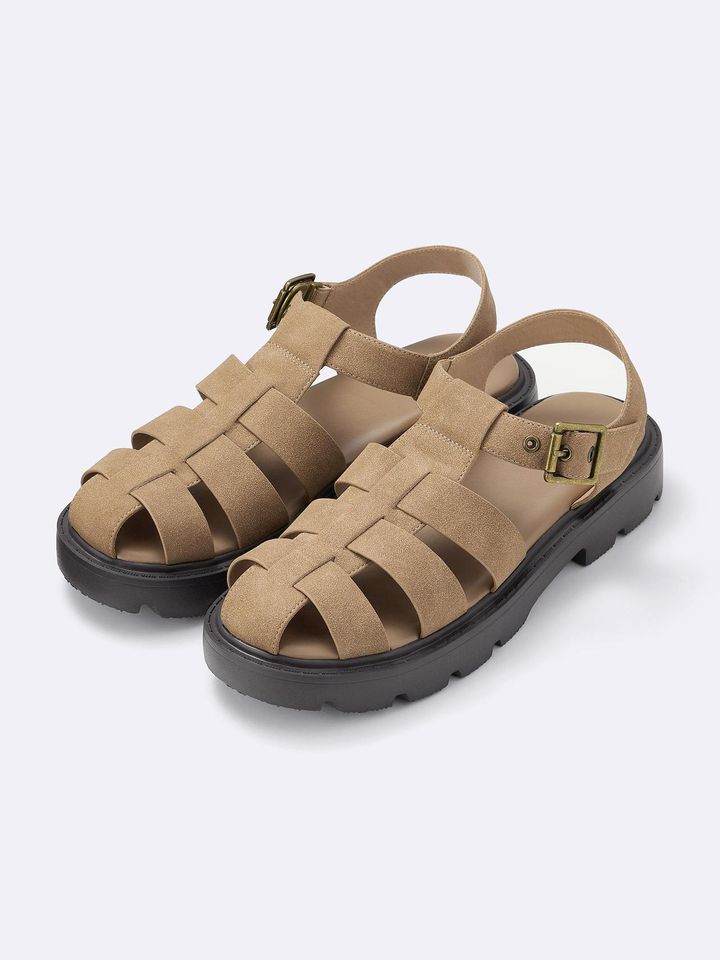 画像2: 出典：GU