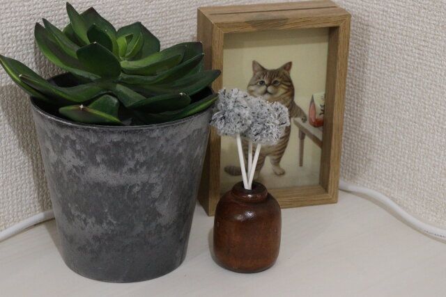 セリアの飾れるちょこっとおそうじ ミニはたき 3本入