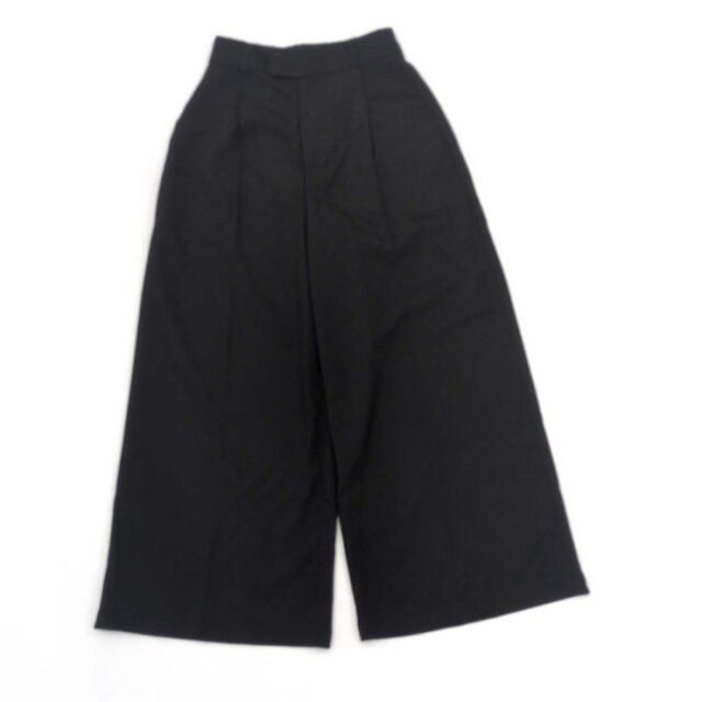 しまむらのツイルワイドパンツ