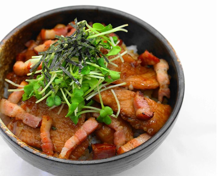 豚ベーコン丼・並