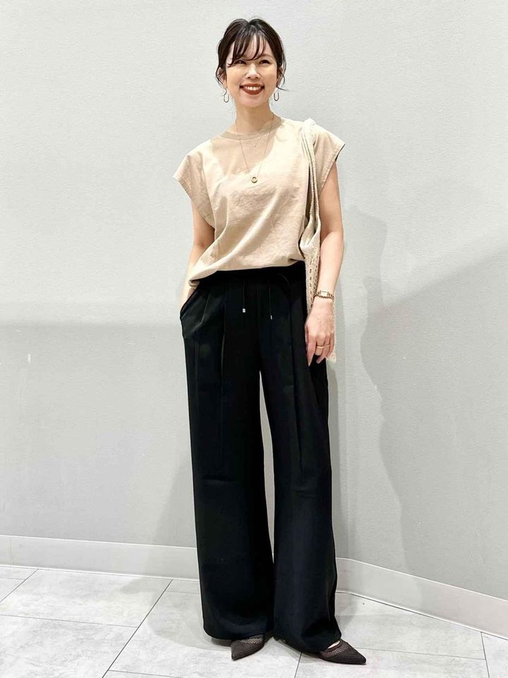 画像: 【上下GU】40・50代が真似したい！ 人気スタッフがお手本♡「最旬ワンツーコーデ」