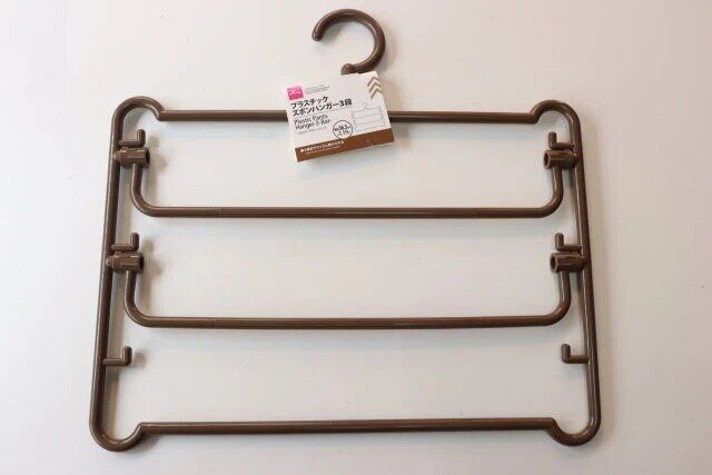 ダイソー プラスチックズボンハンガー 3段 パッケージ
