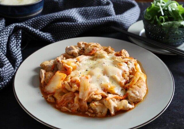 とろ～りチーズの豚こまキムチ炒め