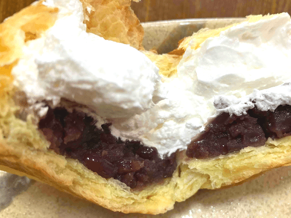 クリームたっっぷりのデニッシュあんぱん