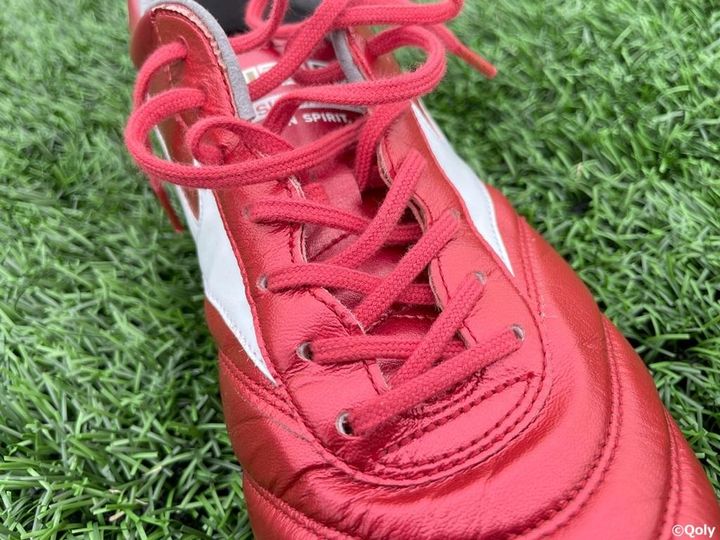 ミズノの最強スパイク『モレリア2』、新作を履いてみた！40周年で施された「細かすぎるアップデート」とは